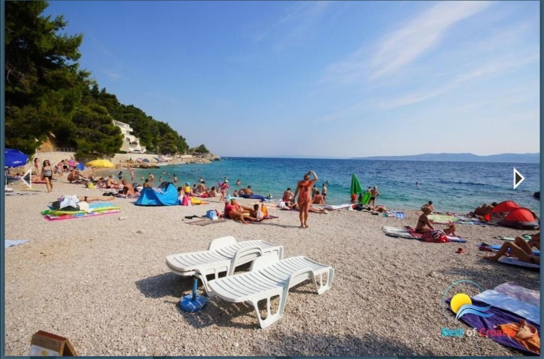 Apartmani Mares - 20 M From The Beach Brela Kültér fotó